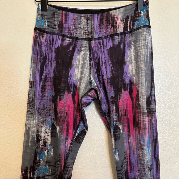 BEYOND YOGA Cropped Leggings Pants High Waist Size Medium - Picture 2 of 8